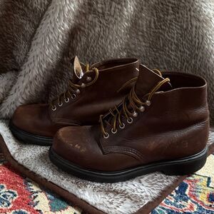 Red Wing Classic Brown Leather Boots women’s sz 8.5
